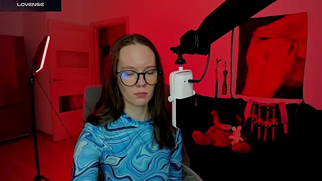 DivineBite online show from March 24, 5:24 pm