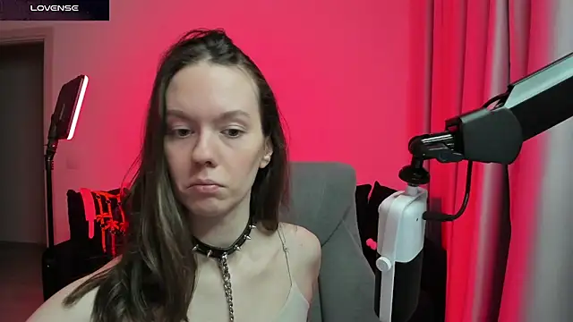 DivineBite online show from February 7, 3:31 pm