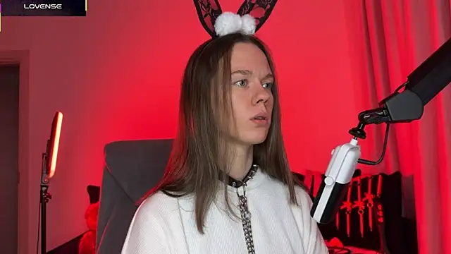 DivineBite online show from October 30, 5:10 pm