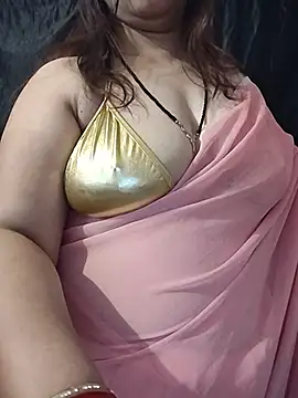 Snapshot of seema4xxxfun chatting on July 28, 8:00 am seema4xxxfun online show from July 28, 8:00 am