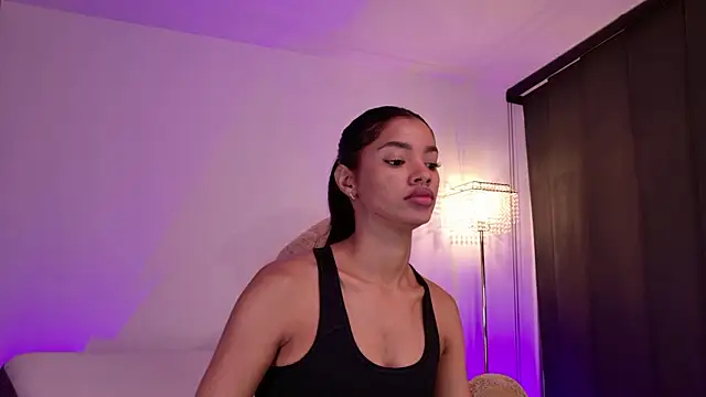 liagirl cute online show from March 12, 3:23 am