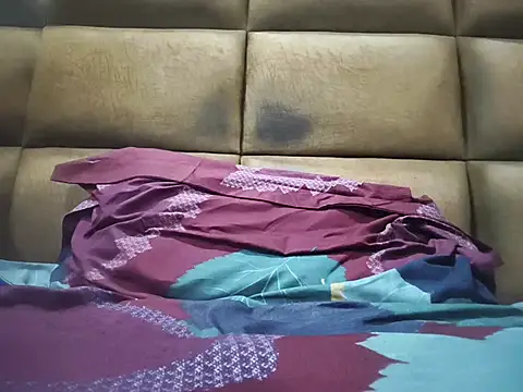 Snapshot of Aroused_Tenancy chatting on November 28, 3:56 pm Aroused Tenancy online show from November 28, 3:56 pm