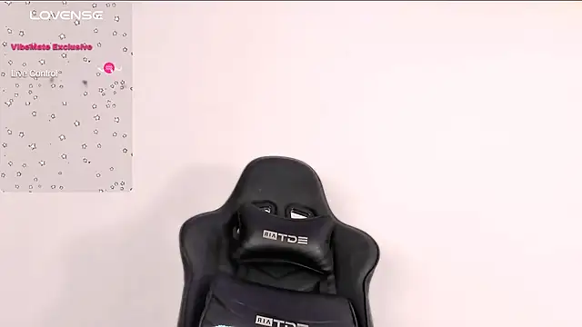 LuisaVinasco online show from December 15, 1:13 am