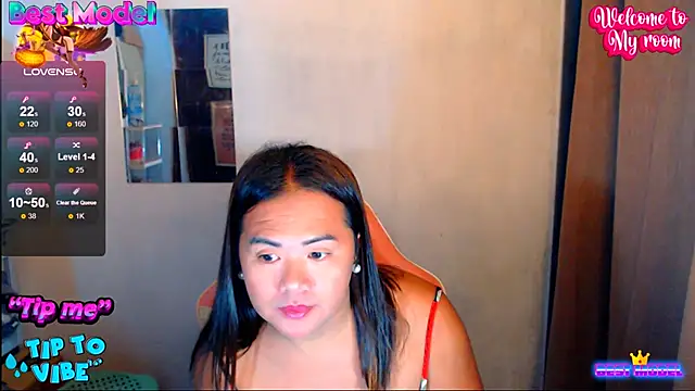 Snapshot of MagnificatMistress chatting on November 13, 10:52 am MagnificatMistress online show from November 13, 10:52 am