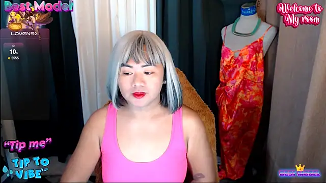 Snapshot of MagnificatMistress chatting on November 16, 10:02 pm MagnificatMistress online show from November 16, 10:02 pm