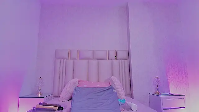  carolina fox online show from March 13, 3:22 am