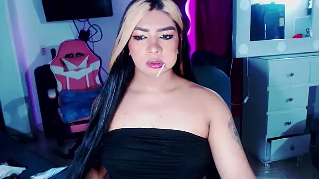 violet bigcock774 online show from November 13, 6:39 am