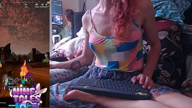 Snapshot of FutaChi chatting on January 5, 8:01 pm FutaChi online show from January 5, 8:01 pm