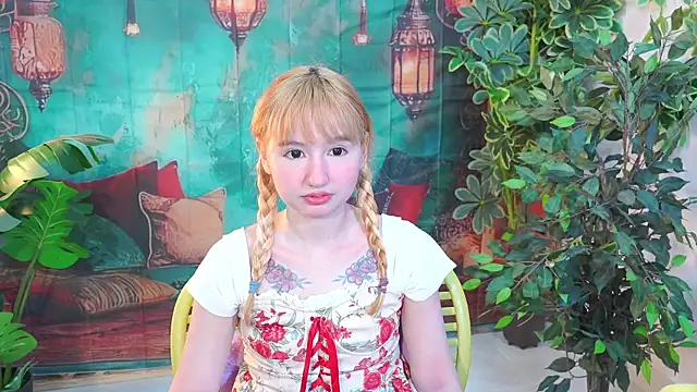 Pinkie Princes online show from November 2, 7:30 pm