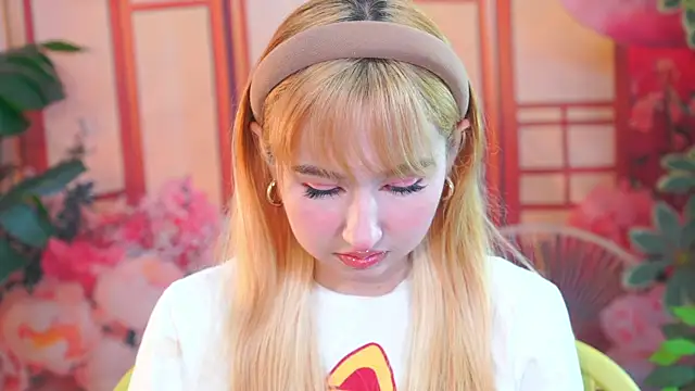 Pinkie Princes online show from November 14, 2:48 am