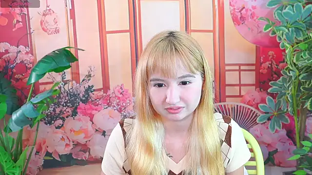 Pinkie Princes online show from November 4, 7:06 pm