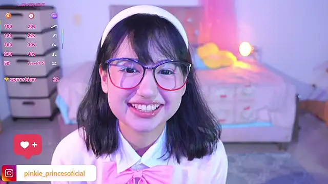 Pinkie Princes online show from May 2, 11:54 pm