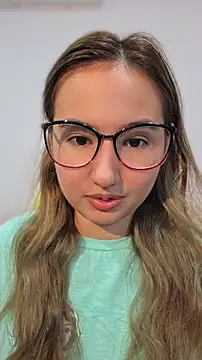 Pinkie Princes online show from March 8, 3:43 am