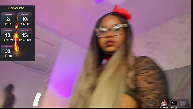 EmilyyRosee  online show from March 19, 3:28 am