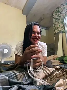 sweetyula online show from May 21, 2:47 pm