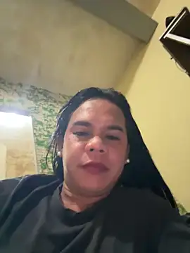 Snapshot of sweetyula chatting on June 21, 9:59 am sweetyula online show from June 21, 9:59 am