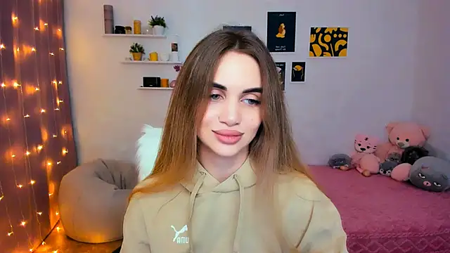 aPieceOfJoy online show from February 6, 9:49 pm