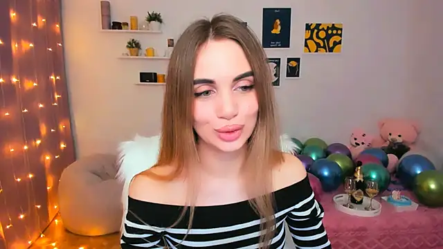 aPieceOfJoy online show from February 9, 11:04 pm