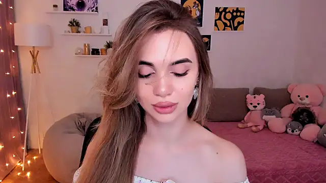 aPieceOfJoy online show from March 20, 11:56 pm