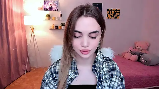 aPieceOfJoy online show from February 25, 9:15 pm