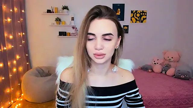 aPieceOfJoy online show from January 16, 10:12 pm