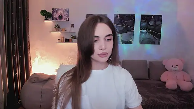 aPieceOfJoy online show from November 21, 10:20 pm