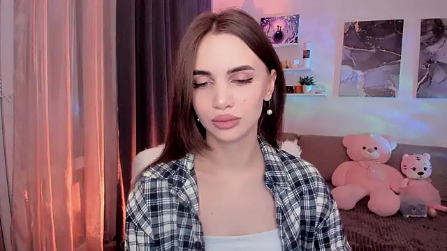 aPieceOfJoy online show from February 19, 3:25 am