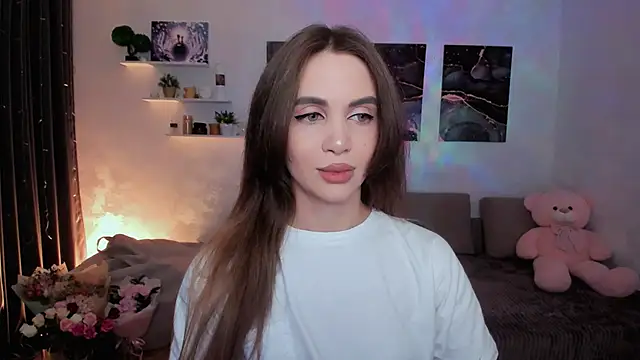 aPieceOfJoy online show from December 17, 9:09 pm