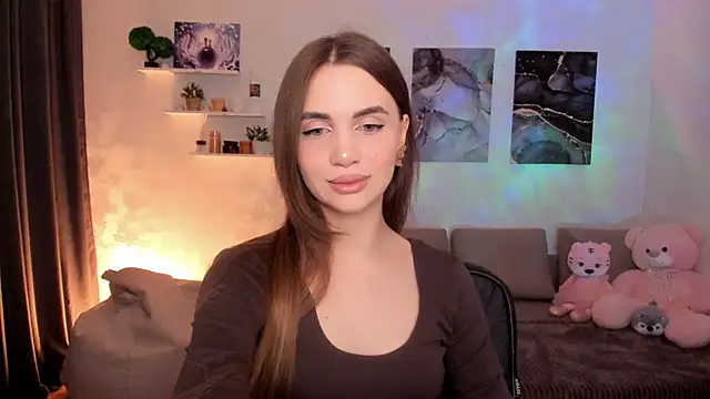 aPieceOfJoy online show from April 18, 3:42 am