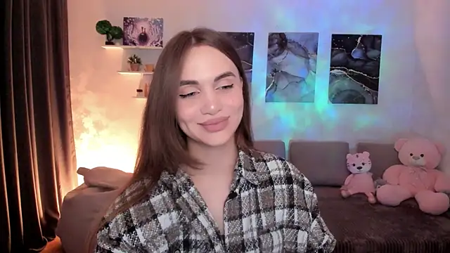 aPieceOfJoy online show from April 13, 8:35 pm