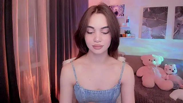 aPieceOfJoy online show from February 26, 3:28 am