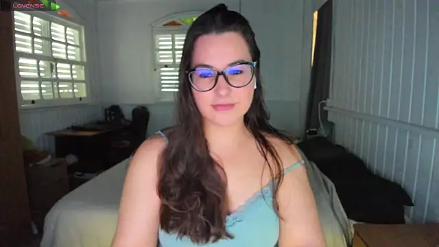 Snapshot of anna_love_hot chatting on October 6, 7:03 pm anna love hot online show from October 6, 7:03 pm