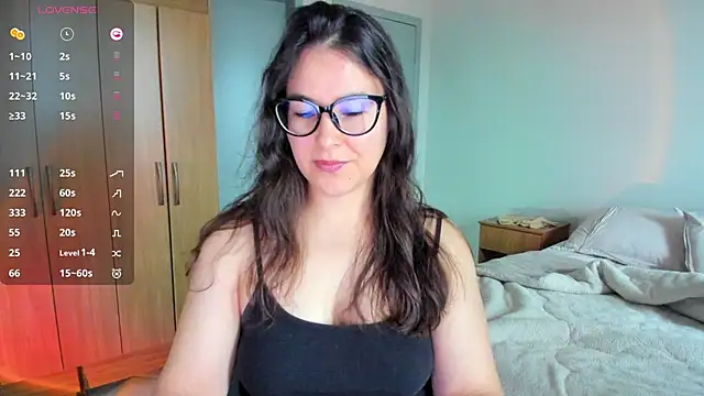 Snapshot of anna_love_hot chatting on December 30, 8:04 pm anna love hot online show from December 30, 8:04 pm