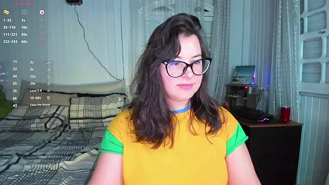 Snapshot of anna_love_hot chatting on May 20, 9:23 pm anna love hot online show from May 20, 9:23 pm