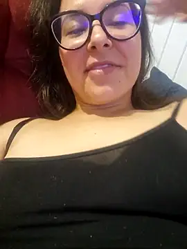 Snapshot of anna_love_hot chatting on February 13, 12:57 am anna love hot online show from February 13, 12:57 am