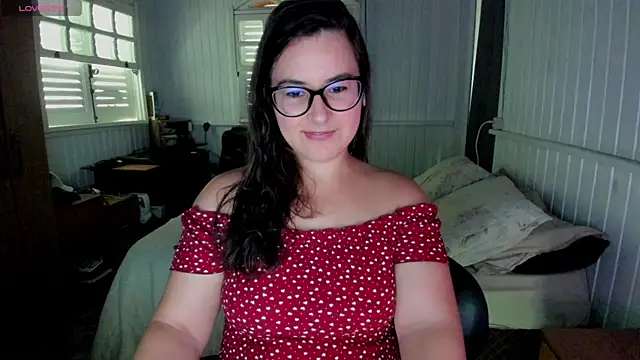 Snapshot of anna_love_hot chatting on December 17, 8:58 pm anna love hot online show from December 17, 8:58 pm