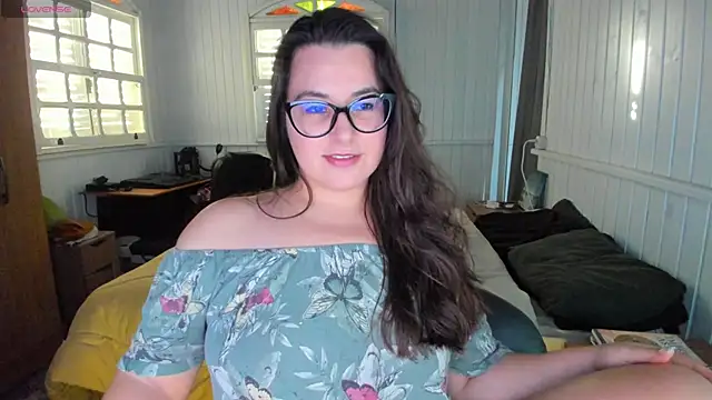 Snapshot of anna_love_hot chatting on October 8, 8:31 pm anna love hot online show from October 8, 8:31 pm