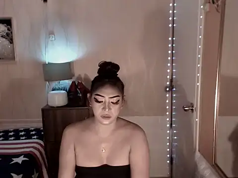 Snapshot of Biancafoxie chatting on November 2, 8:52 am Biancafoxie online show from November 2, 8:52 am