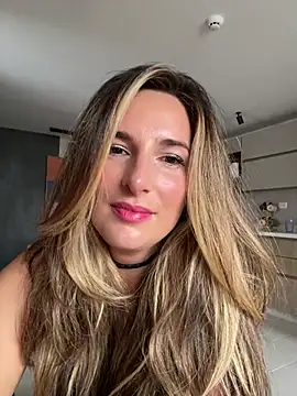 Thescorpionfr online show from March 6, 2:56 pm