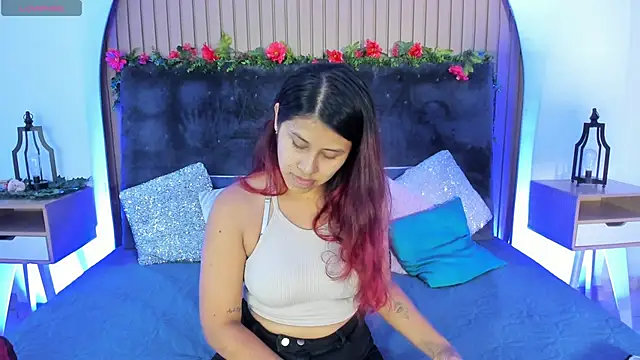 Karlagonzales  online show from September 18, 6:44 pm