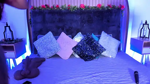 Karlagonzales  online show from November 16, 10:53 am