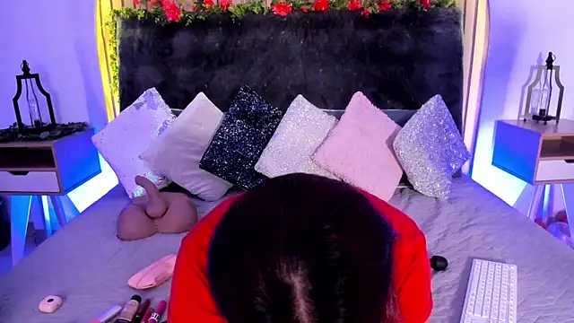 Karlagonzales  online show from February 28, 6:52 pm