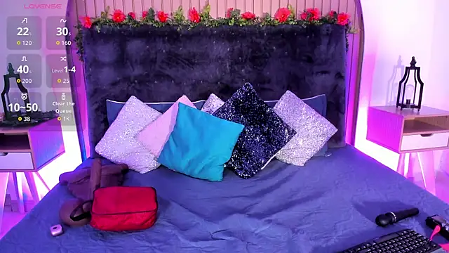 Karlagonzales  online show from November 7, 9:36 am