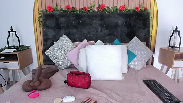 Karlagonzales  online show from March 3, 6:48 pm