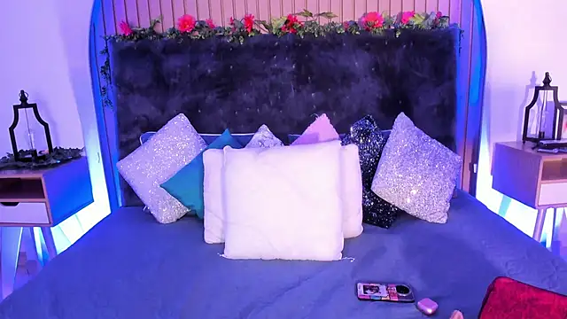 Karlagonzales  online show from March 7, 7:52 pm