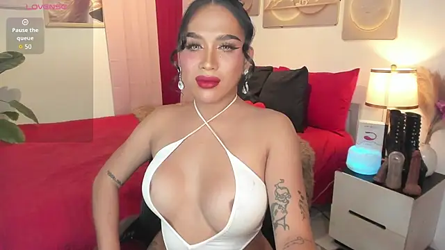 ClassyEllice online show from May 12, 3:29 pm