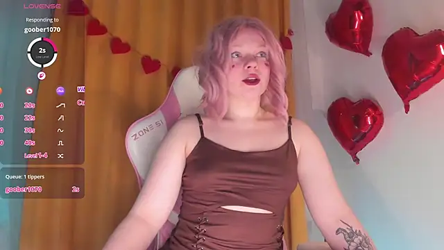 SueNiceeeee online show from February 16, 1:37 am