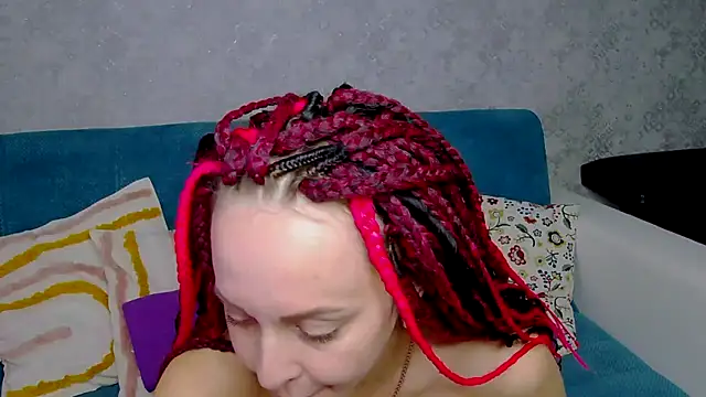 Brilliant Doll online show from March 23, 1:50 am