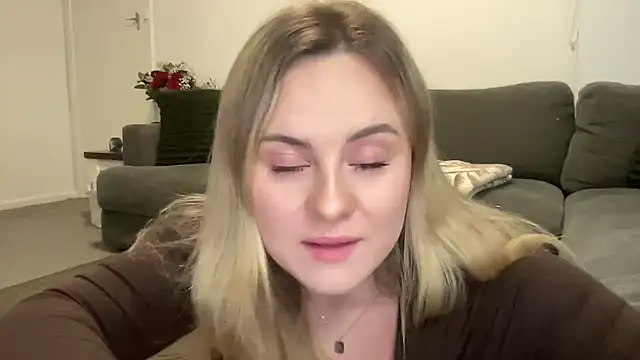 bigboobybabyxh online show from July 6, 2:46 pm