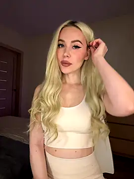 xDinnax online show from October 26, 1:44 pm